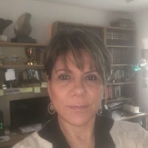 Meet your Posher, Camila restrepo